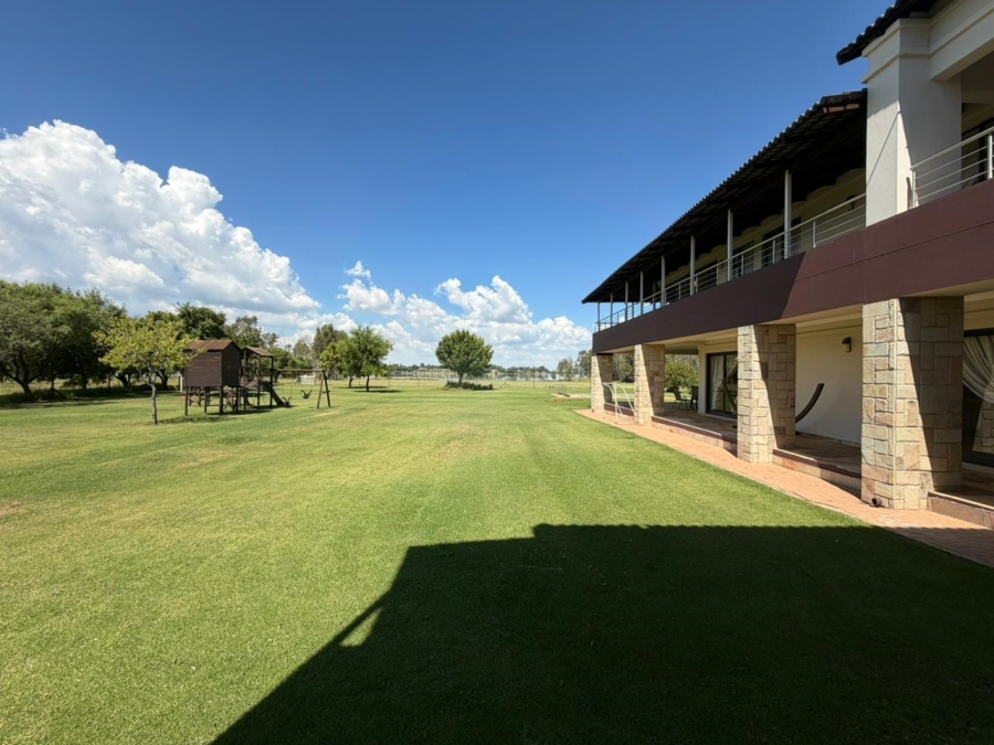 7 Bedroom Property for Sale in Oranjeville Free State